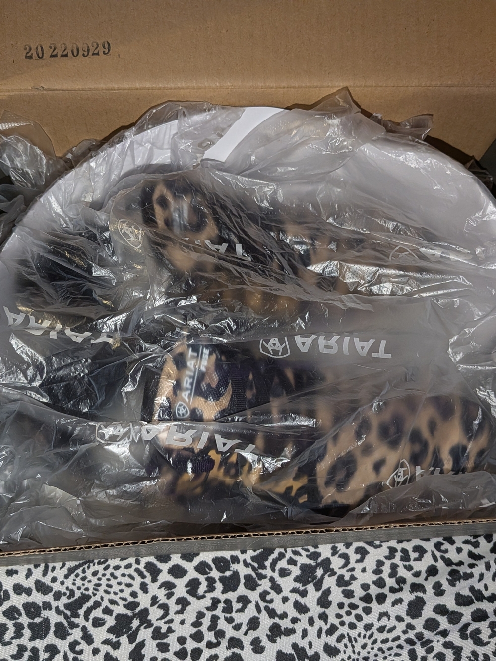 Women's Ariat leopard print fuse tennis shoe - Picture 5 of 6